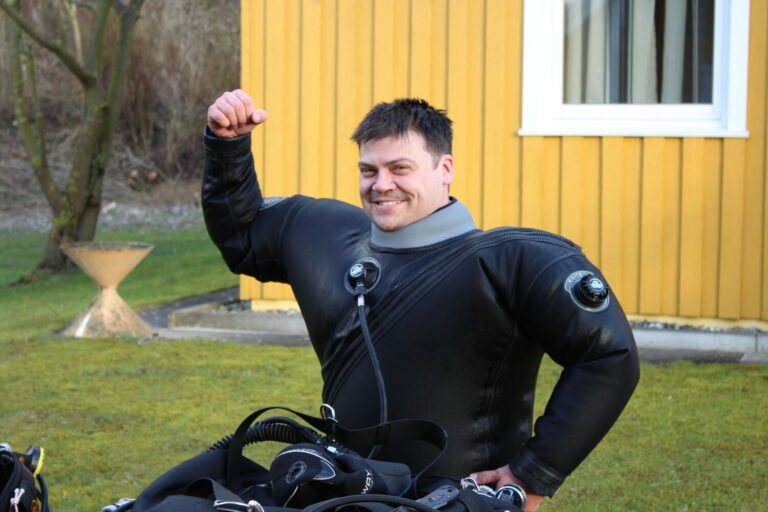 Diving school SharkBite